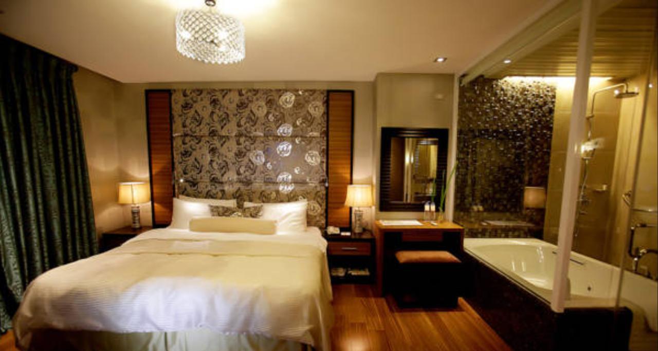 The Royal Mandaya Hotel Davao City Eksteriør billede