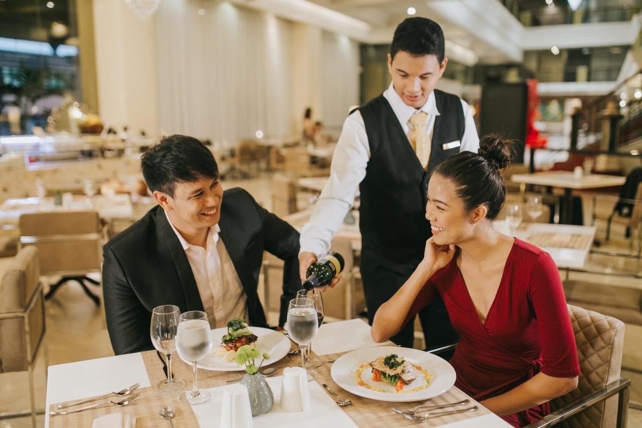 The Royal Mandaya Hotel Davao City Eksteriør billede