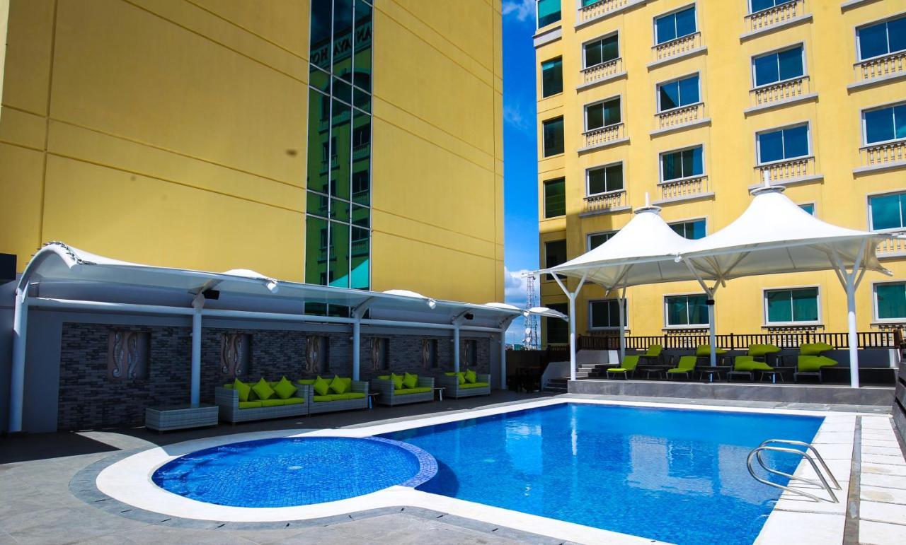 The Royal Mandaya Hotel Davao City Eksteriør billede
