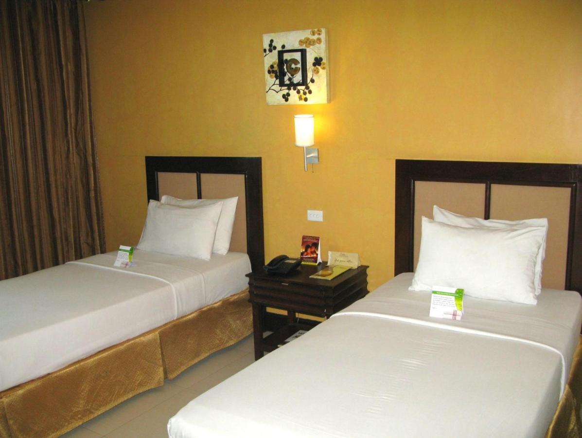 The Royal Mandaya Hotel Davao City Eksteriør billede